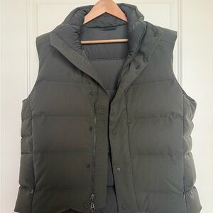 Lululemon Slate Gray/Green Tech Canvas Down Vest